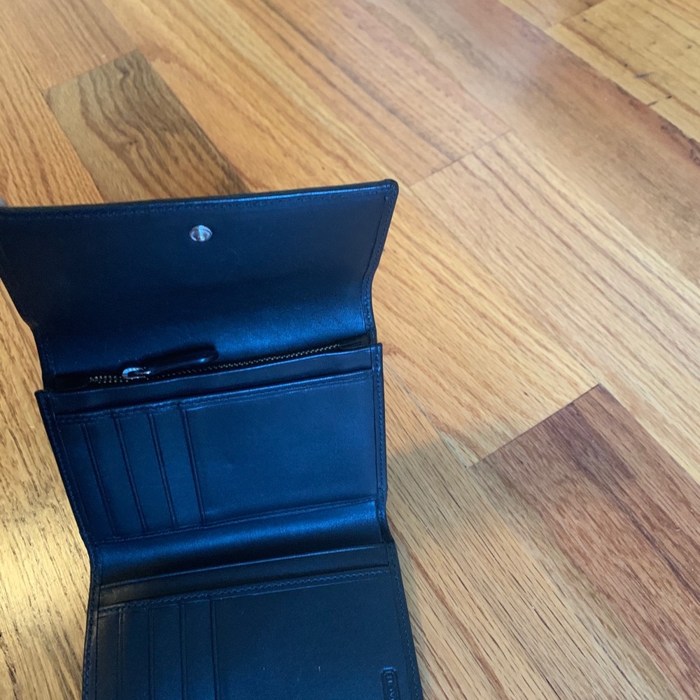 Coach Wallet - Picture 4 of 6
